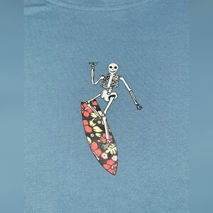 Shein Shirt Womens 42 bust (S) blue Graphic Skeleton Surfing Skulls Ladies